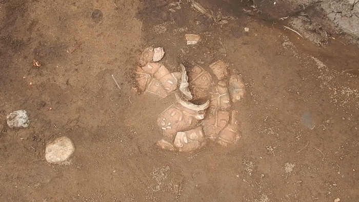  石囲炉出土状況