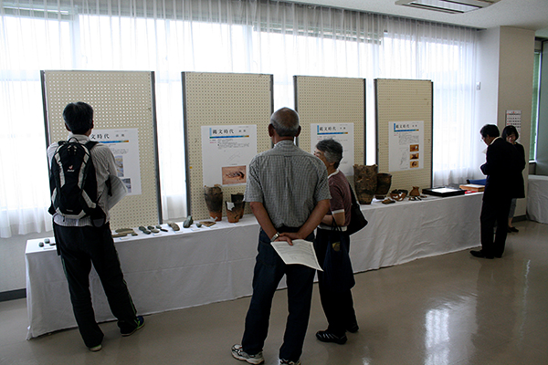 8日・3階遺物展示-1